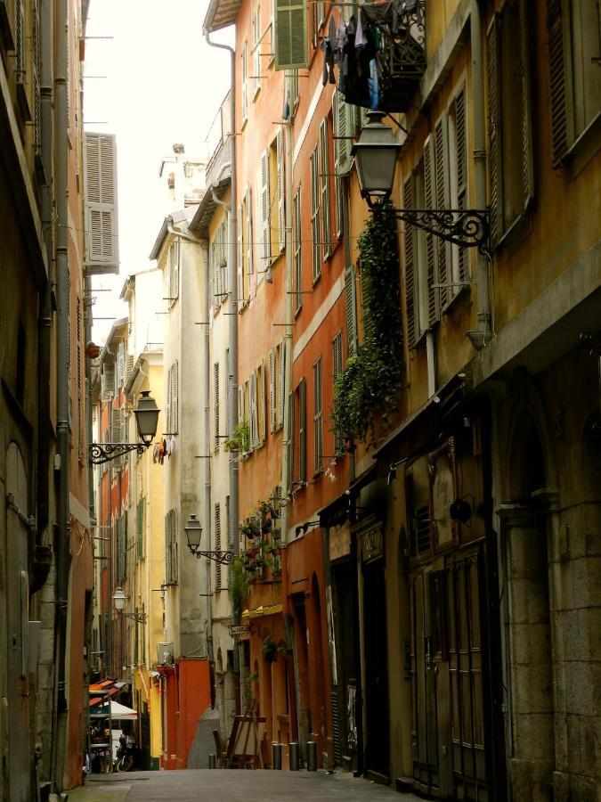 Apartment History-chic In Oldtown, Beach Nizza